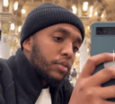 Mo